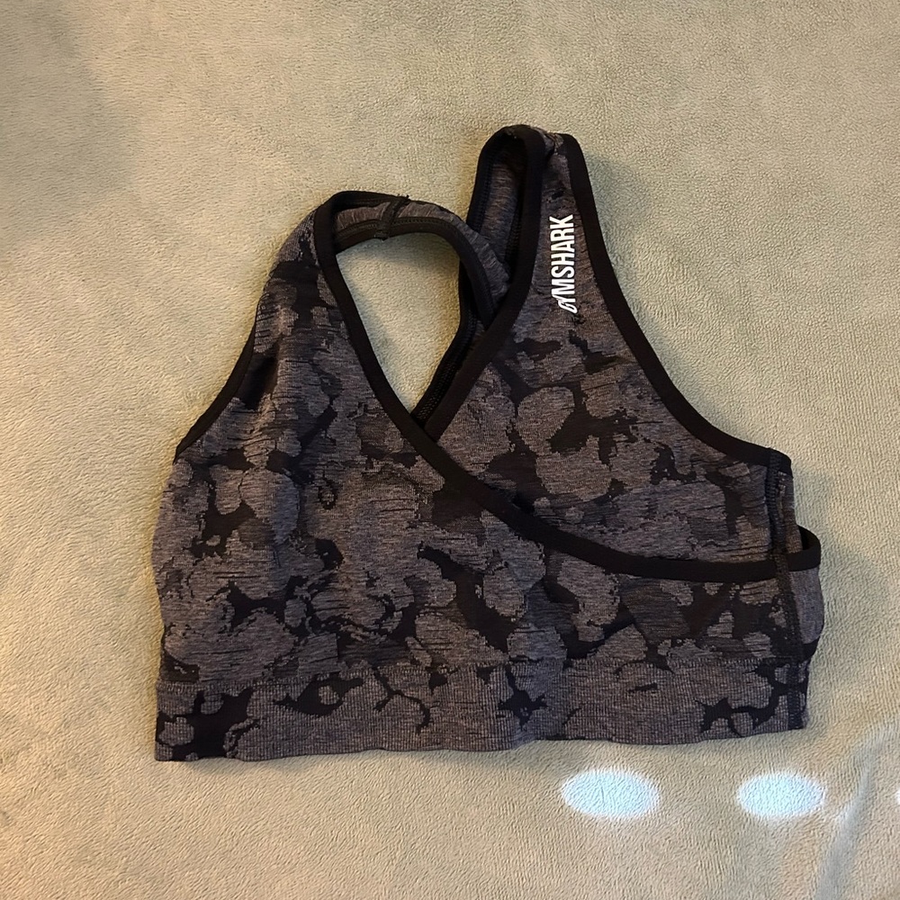 Gymshark camo bra black